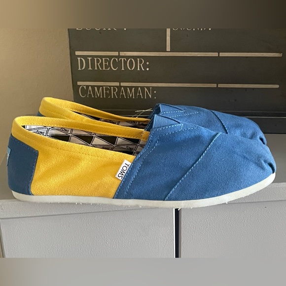 Mens Toms Classics UCLA Blue/Yellow loafers Size 10.5 NWT - Picture 5 of 9